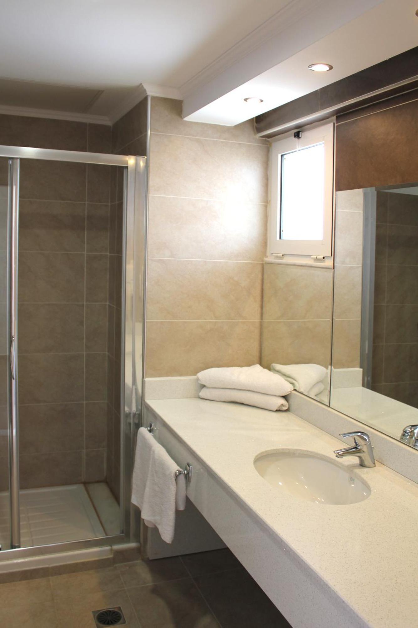 Sea Melody Beach Hotel Apartments Ялисос Екстериор снимка