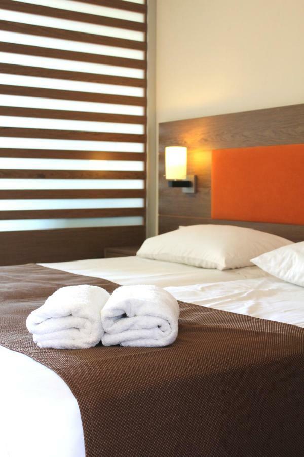 Sea Melody Beach Hotel Apartments Ялисос Екстериор снимка