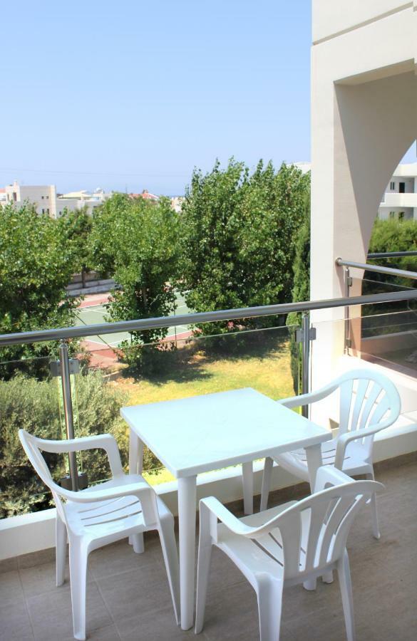 Sea Melody Beach Hotel Apartments Ялисос Екстериор снимка